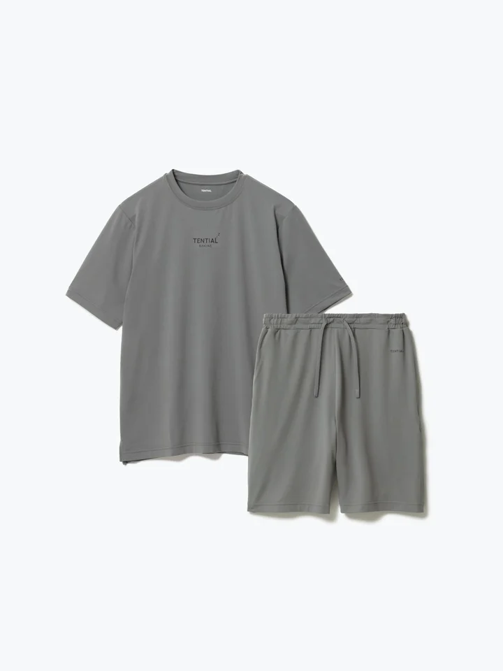 BAKUNE Mesh グレーの上下セット(半袖Tシャツ・ショートパンツ)を平置きした写真